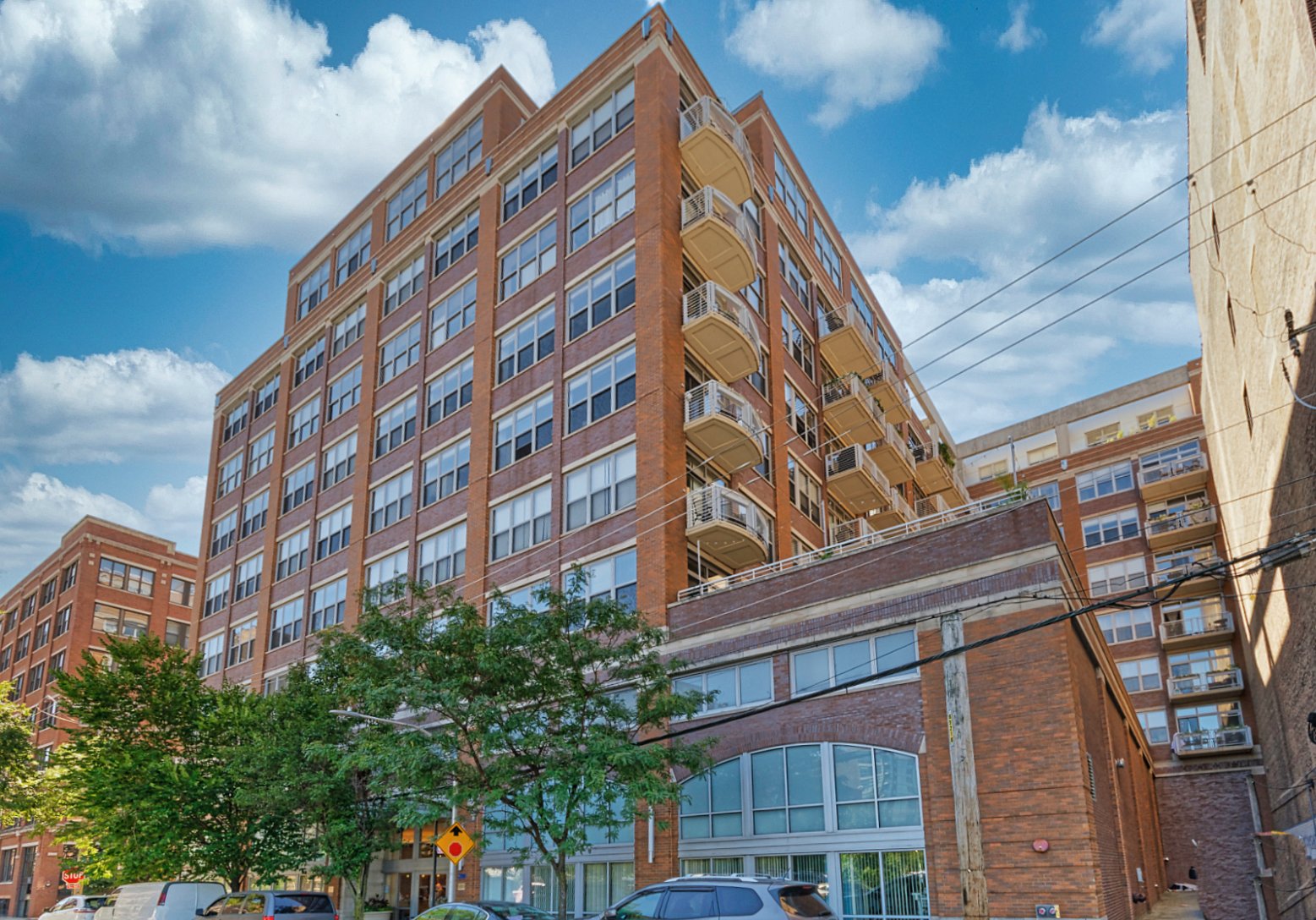 Chicago Condo: 933 West Van Buren