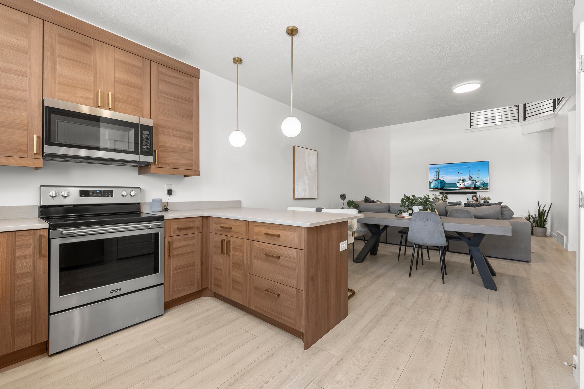 Vineyard Single Room: 317 W 410 N