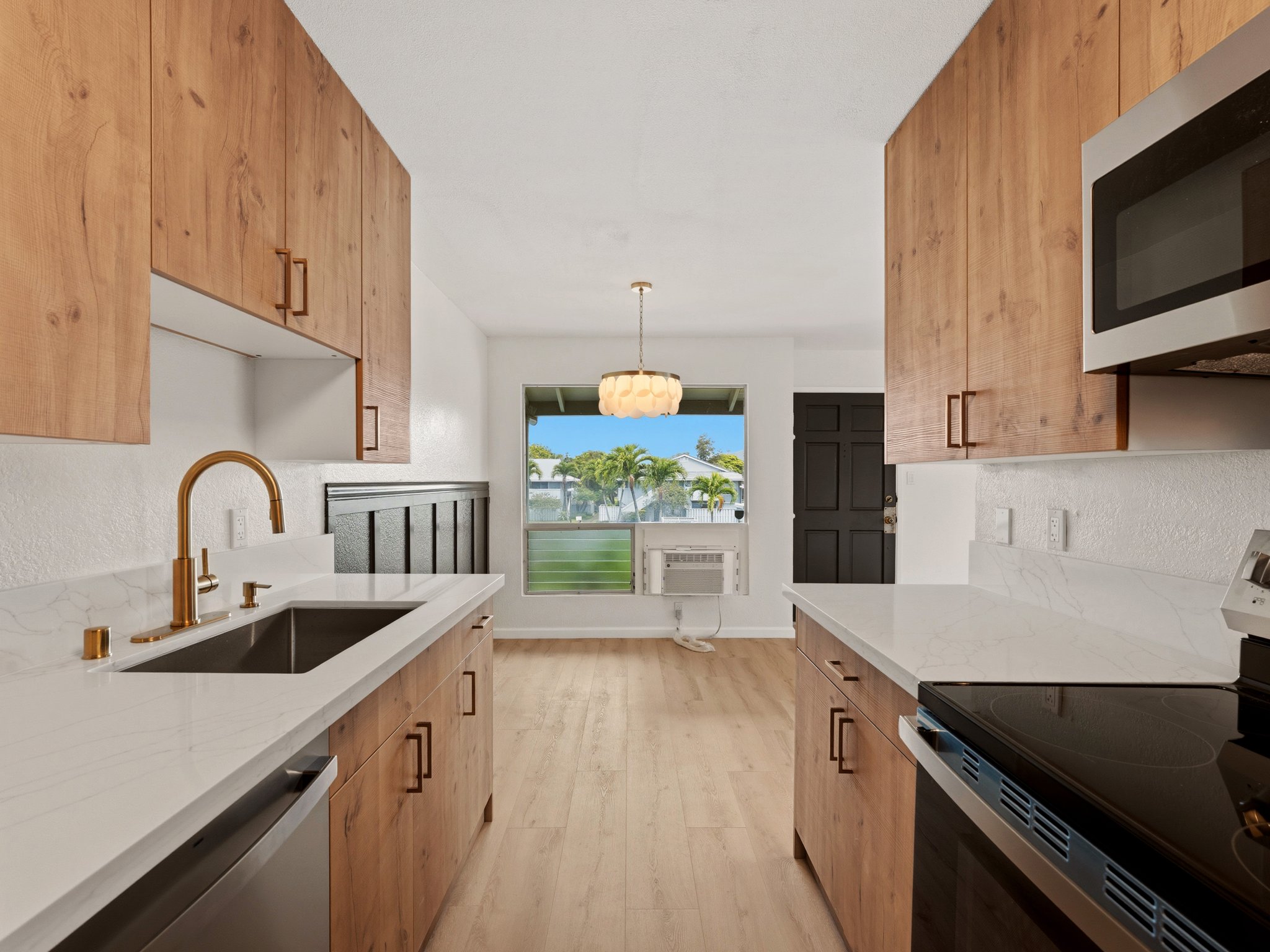 Waipahu Condo: 94-1036 Oli Place