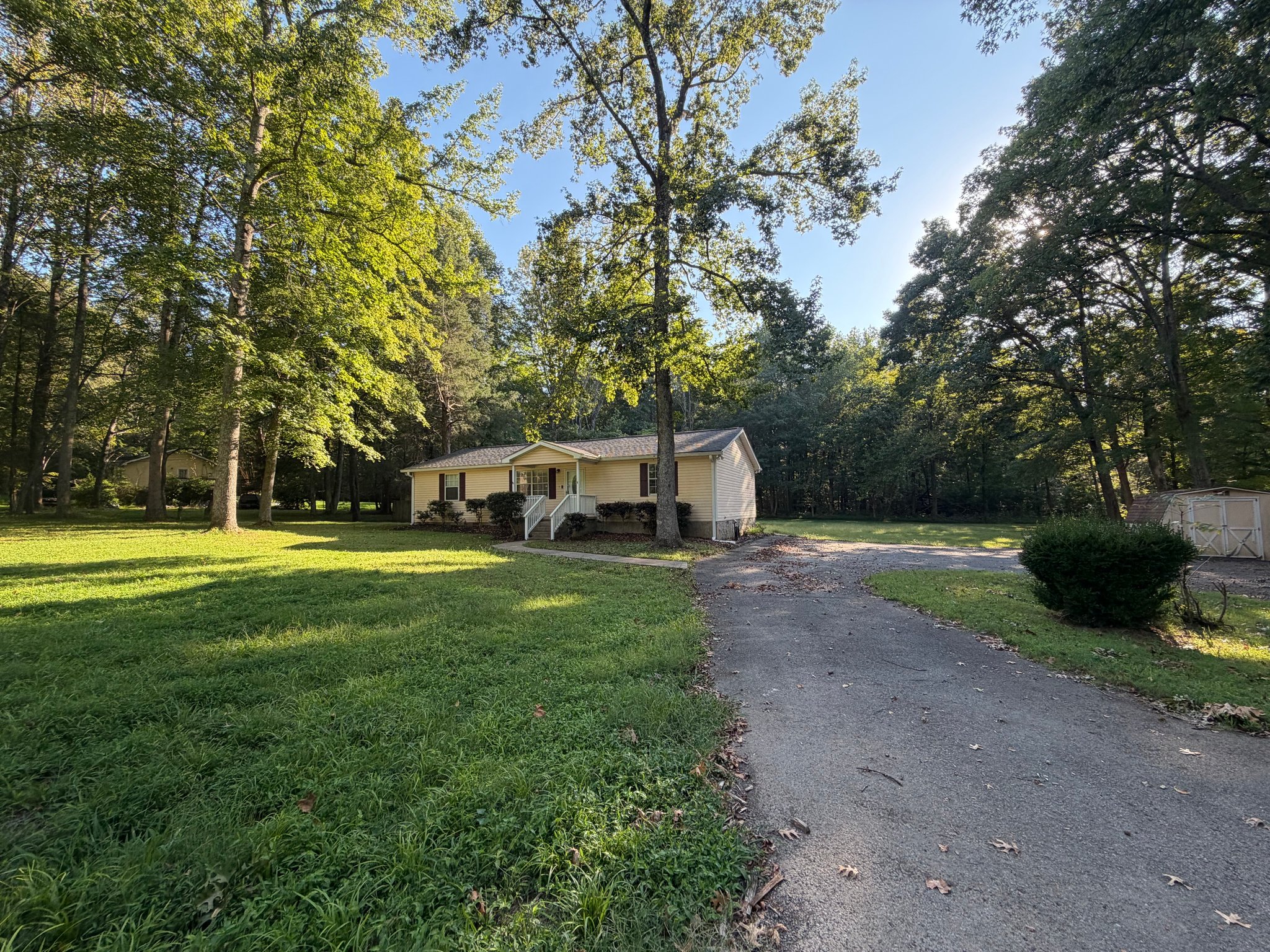 Chapmansboro House: 3633 Thomasville Rd