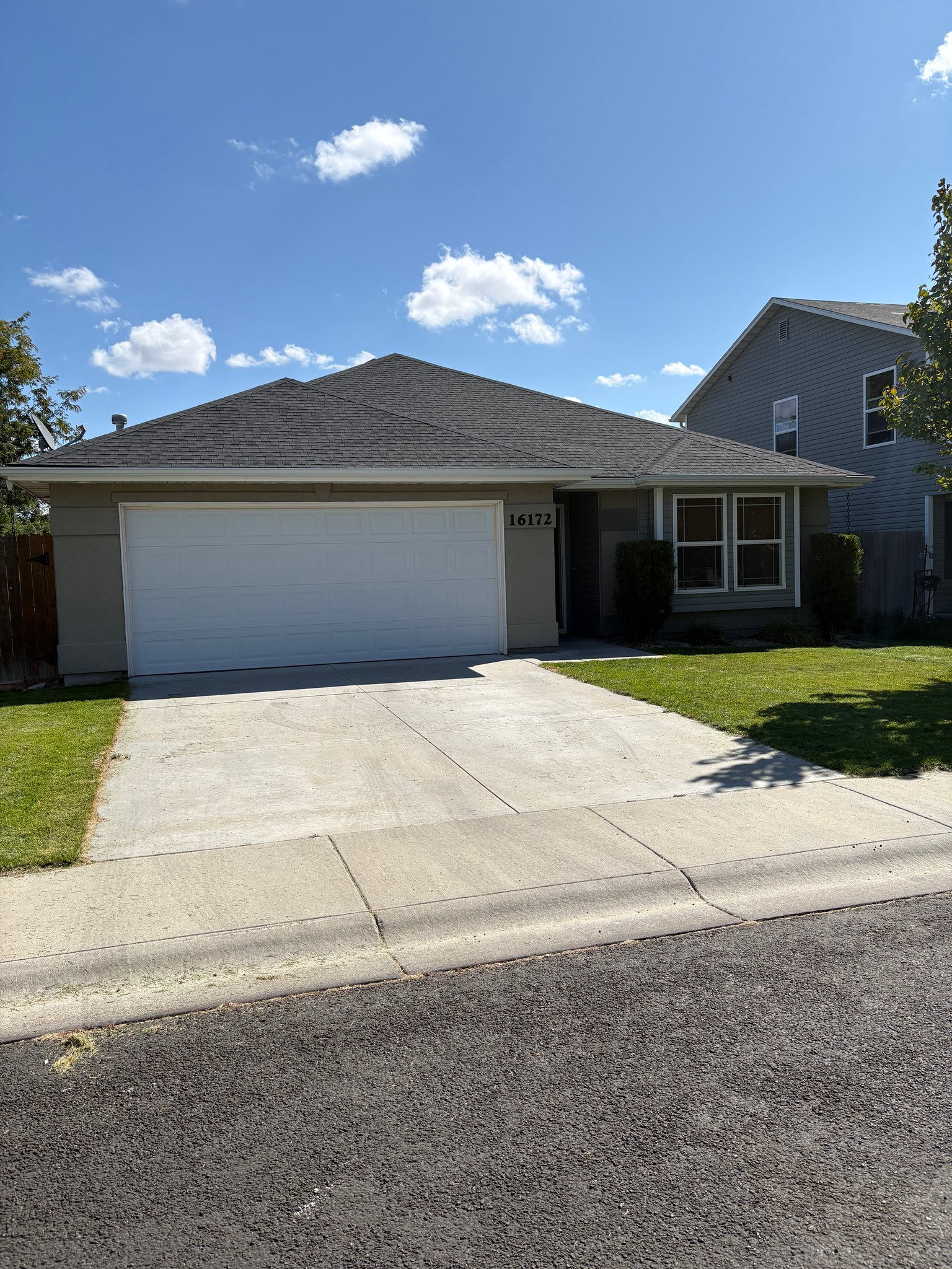 Caldwell House: 16172 Plow Ave
