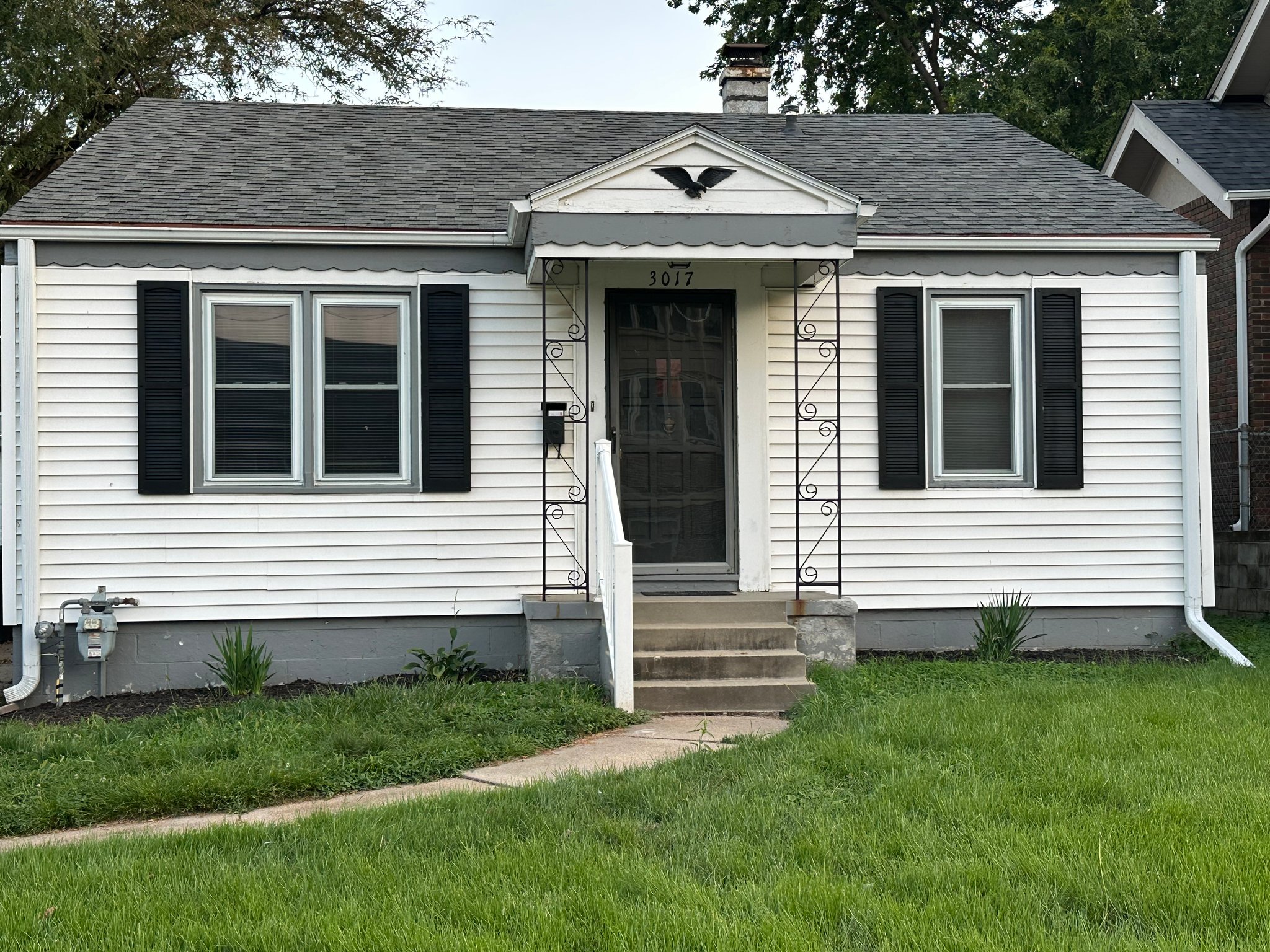Omaha House: 3017 Huntington Ave