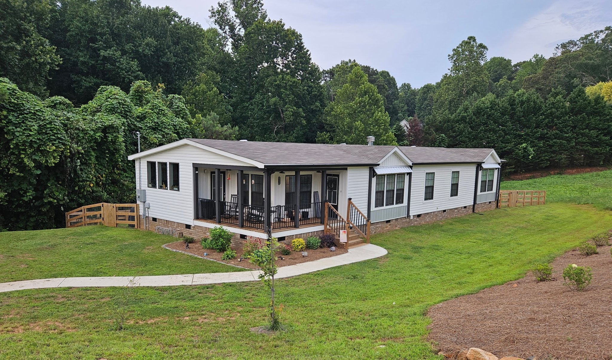 Cumming House: 4330 Hurt Bridge Rd