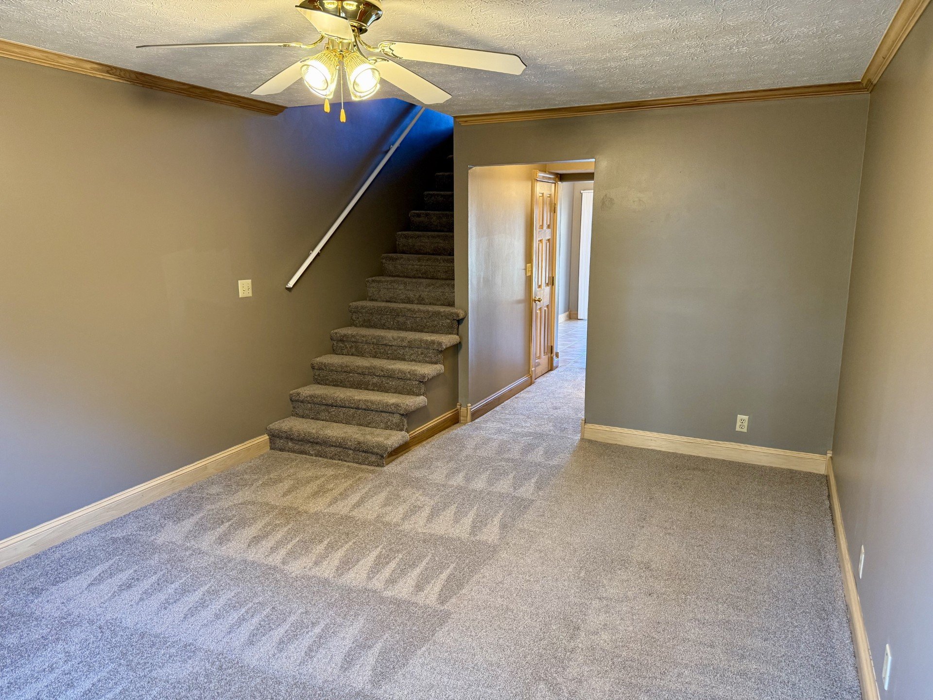 Huntington Apartment: 1616 Spring Valley Drive