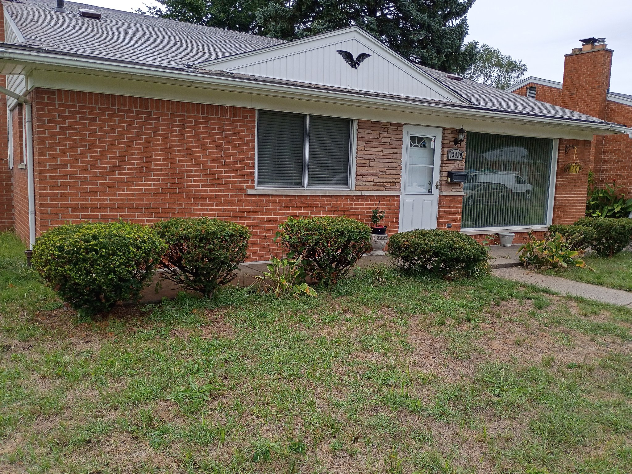 Redford House: 13429 Garfield