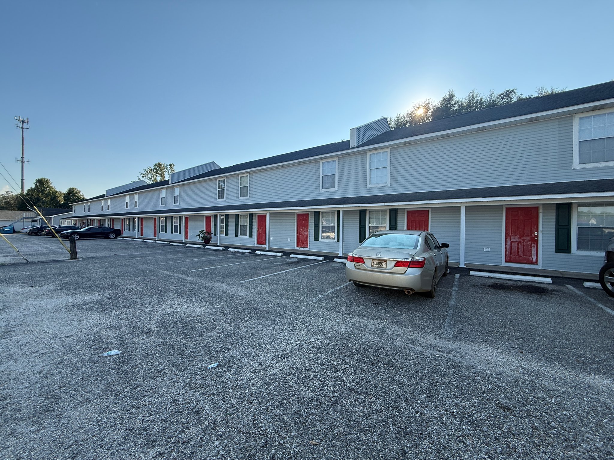 Atmore Apartment: 321 North Trammel Street