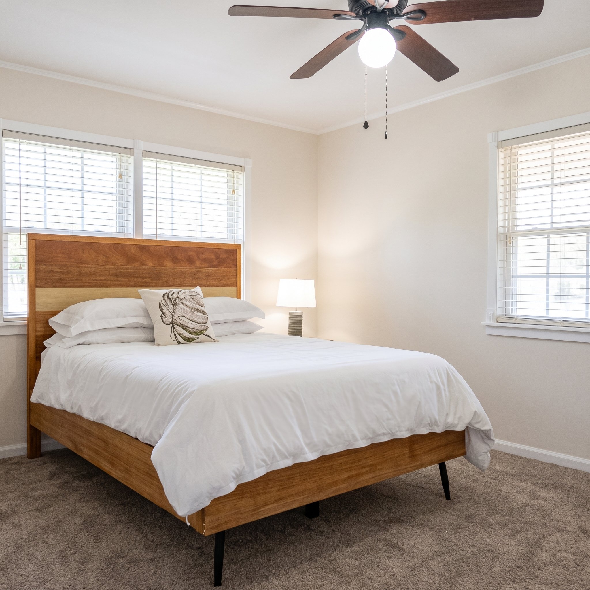 Zephyrhills Single Room: 39542 Friends Ave