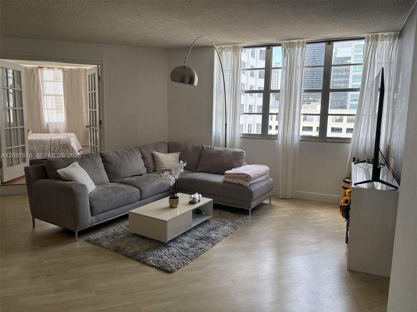 Miami Condo: 801 Brickell Bay Dr # 964