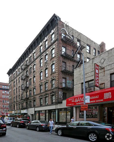 New York Apartment: 151 Mott Street