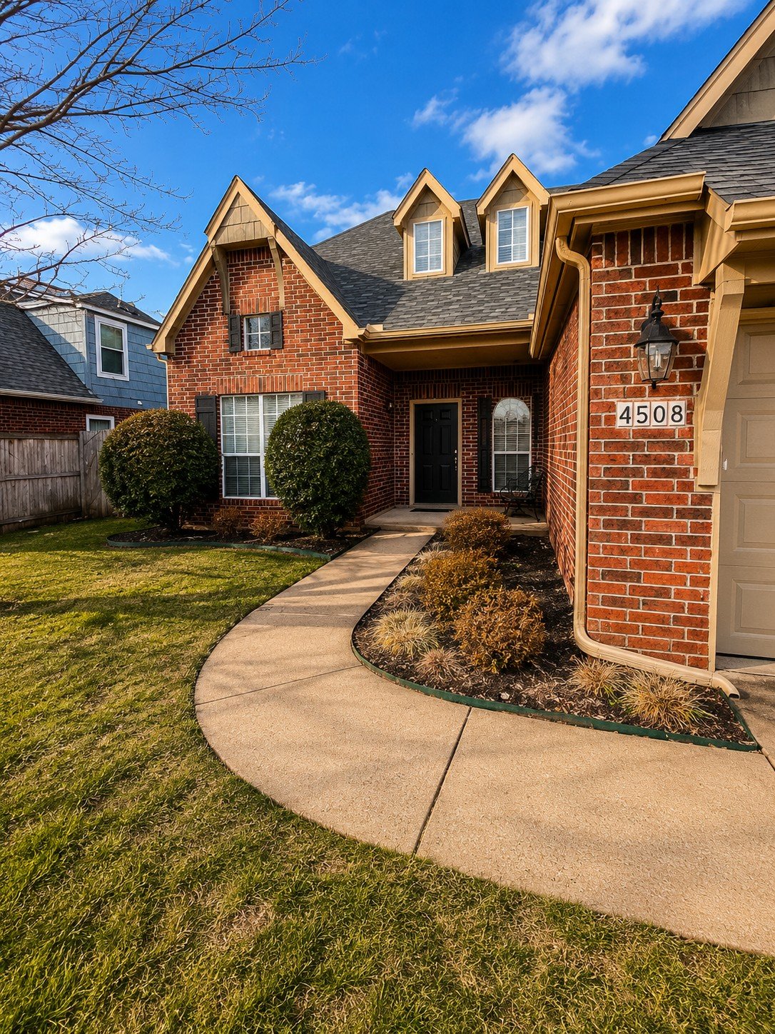 Broken Arrow House: 4508 W Knoxville St.