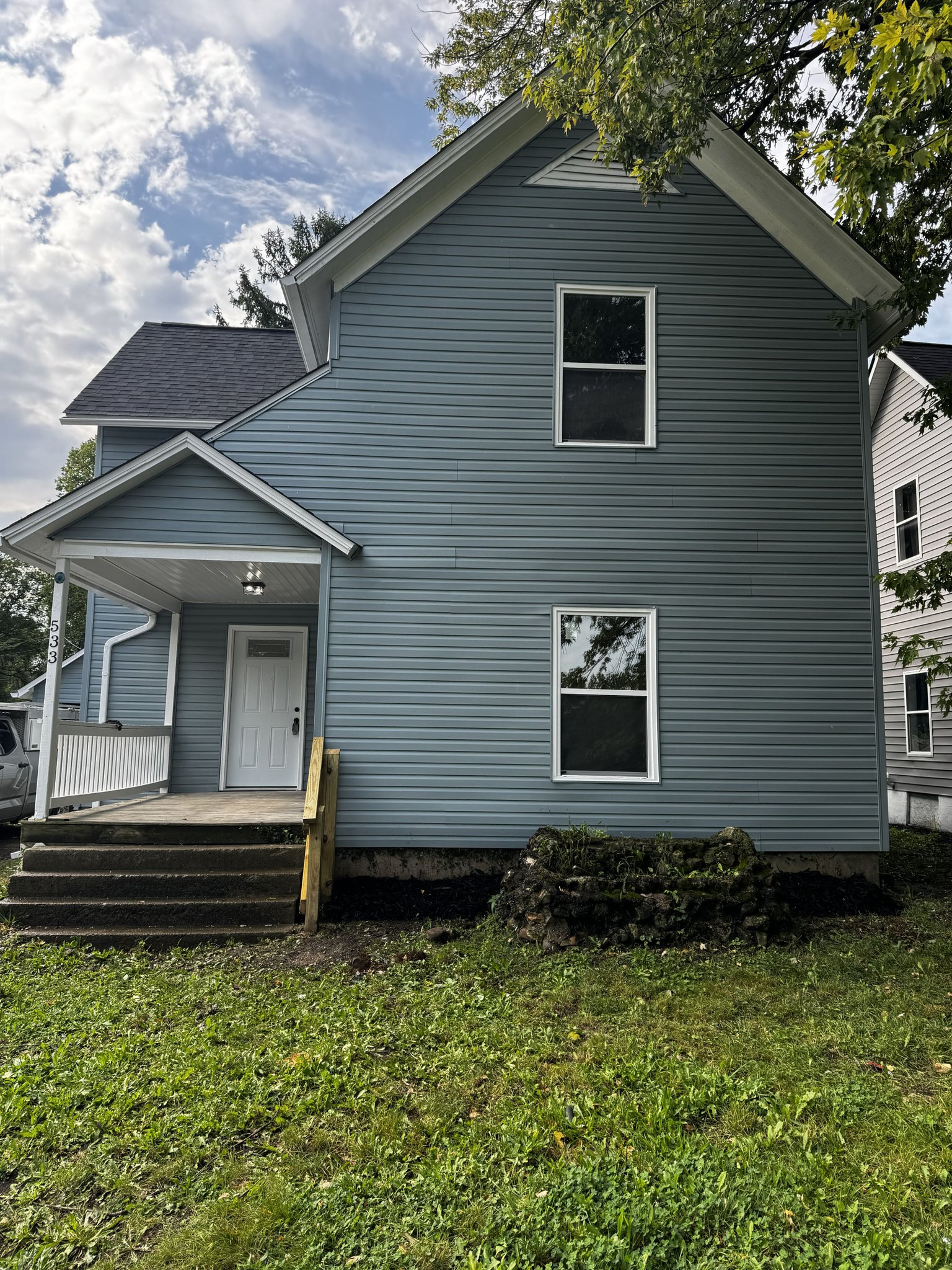 Bellefontaine House: 533 W Auburn Ave