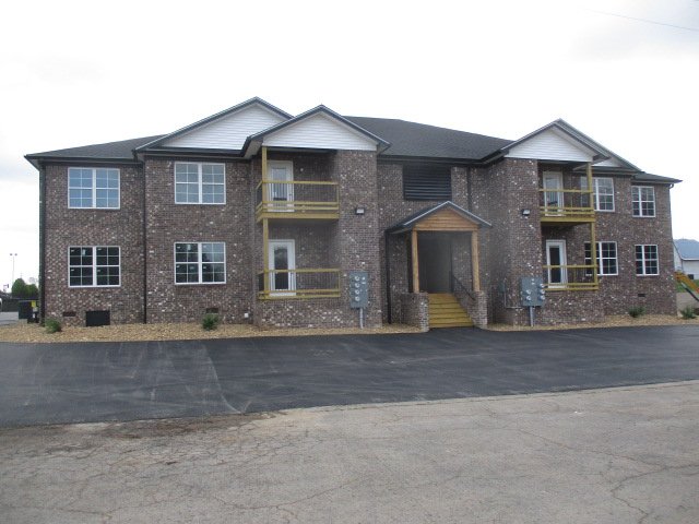 SCOTTSVILLE Apartment: 1504 Commerce Drive