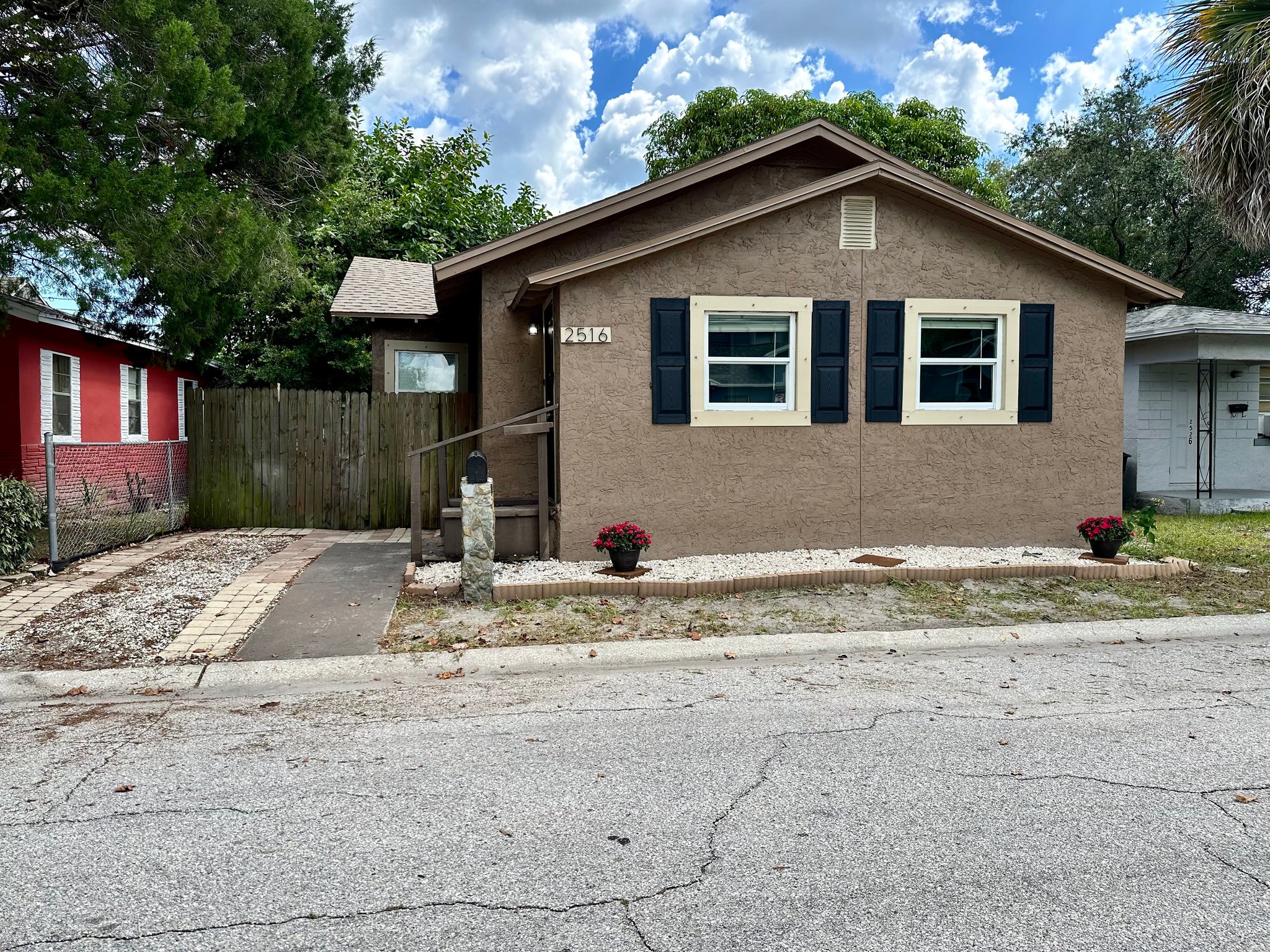 Saint Petersburg House: 2516 10th Ave S