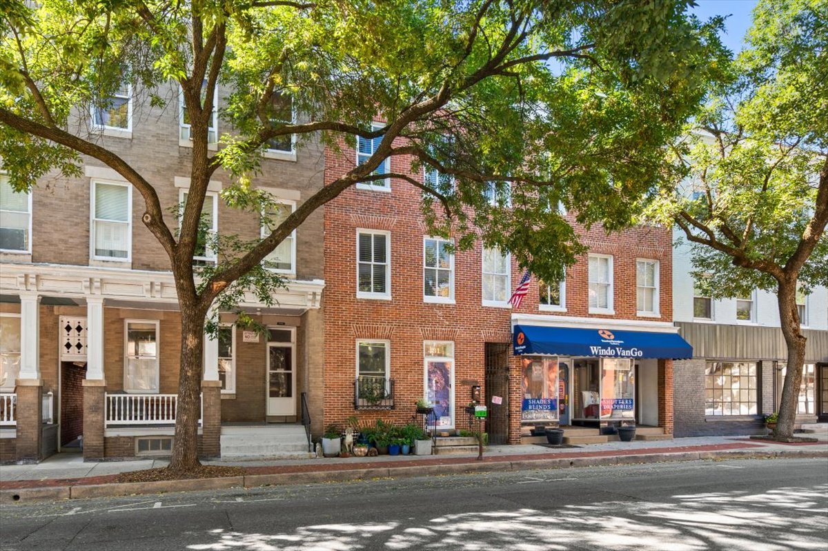 Frederick Condo: 431 N Market St