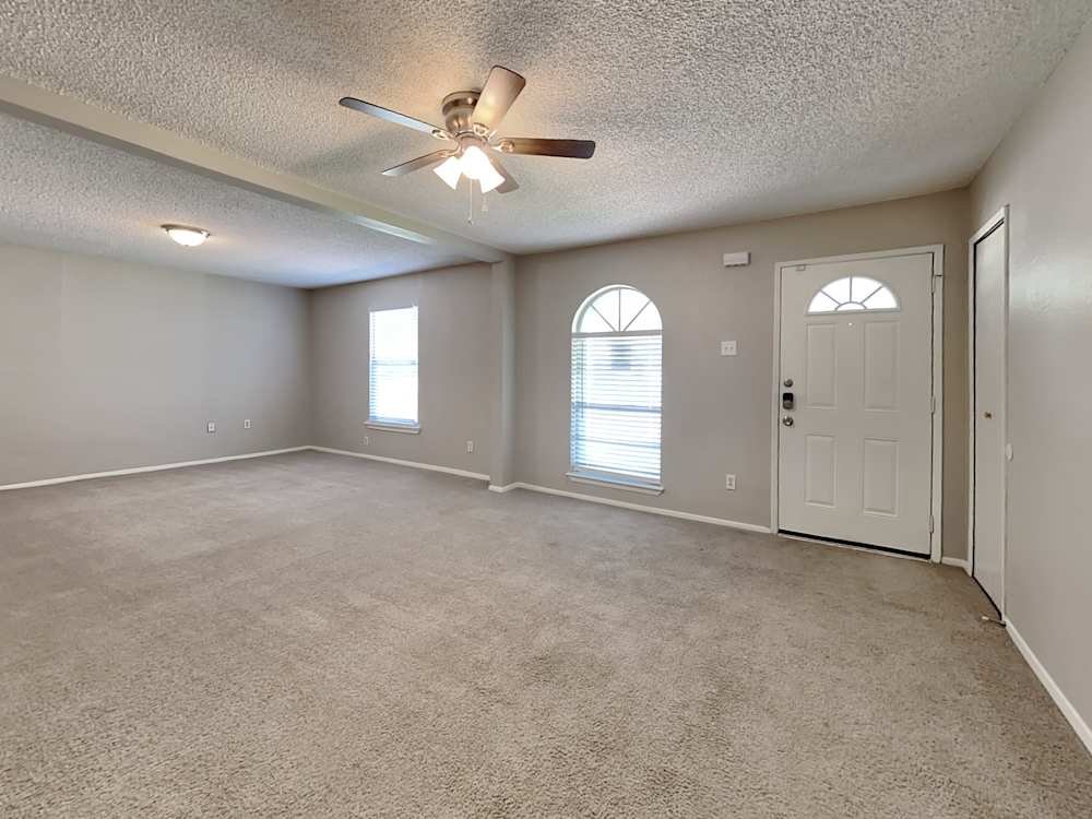 Cedar Hill House: 121 Cooper