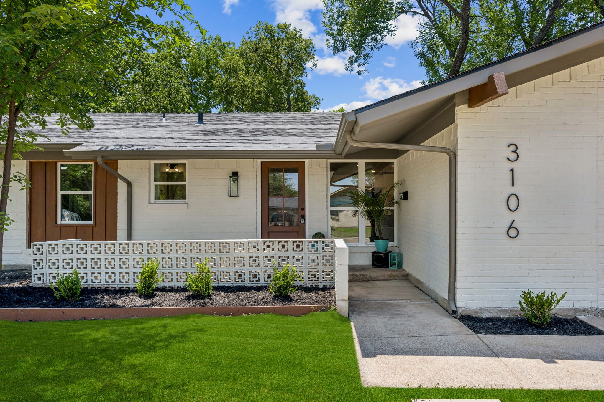 Garland House: 3106 March Ln