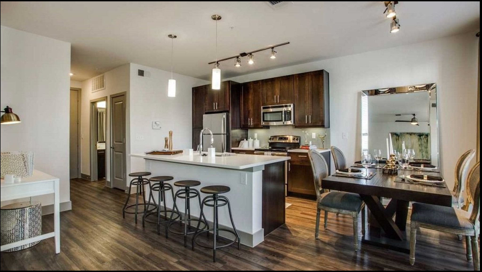 Dallas Apartment: 8025 Forest Ln