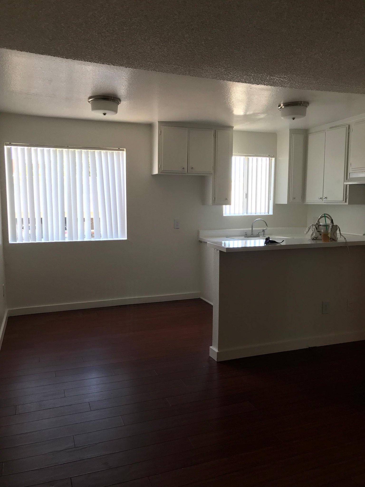 canoga park Apartment: 20957 Bryant st