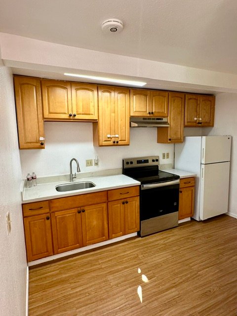 Seattle Apartment: 4226 7th Ave