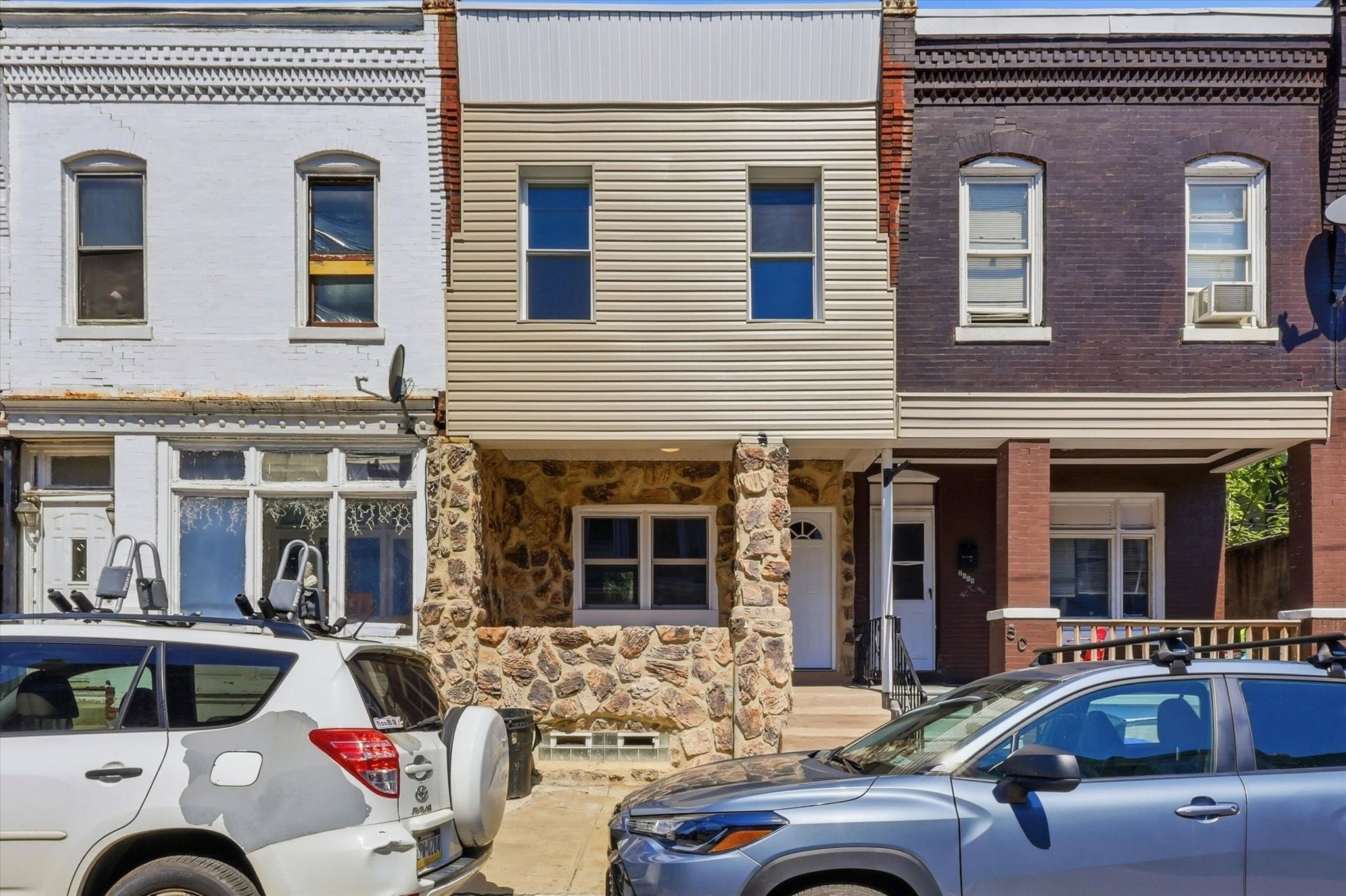 Philadelphia Townhome: 5011 Beaumont Ave