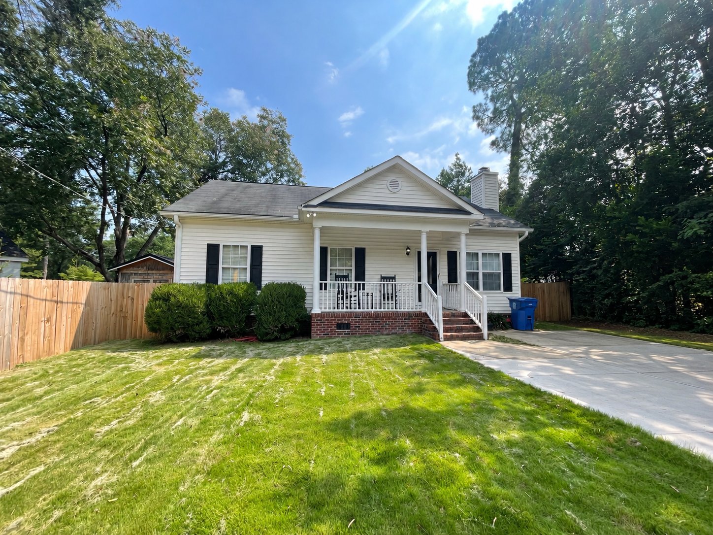 Columbia House: 1020 Chevis Street