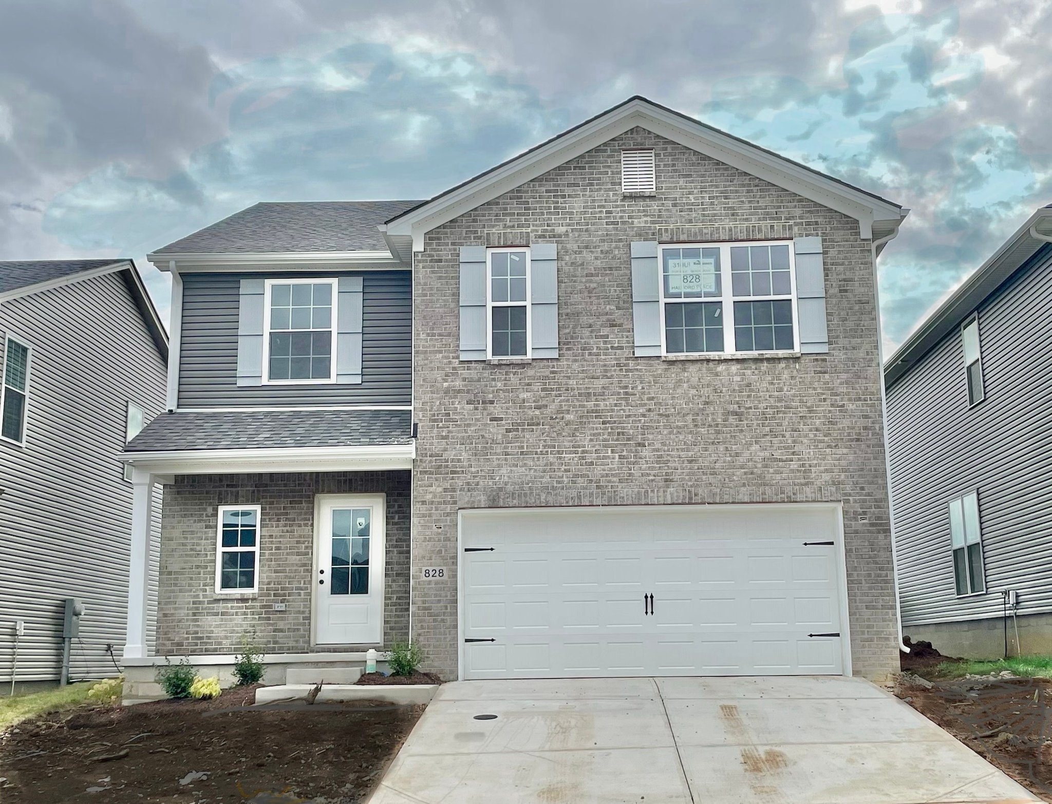 Lexington House: 828 Halford Pl