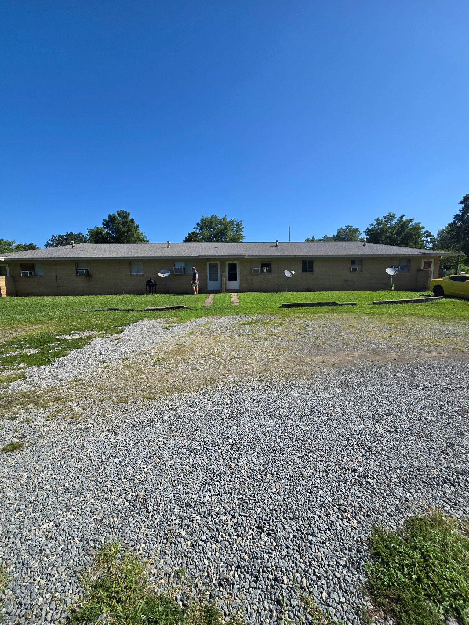 Sherwood Apartment: 2104 Hatcher rd