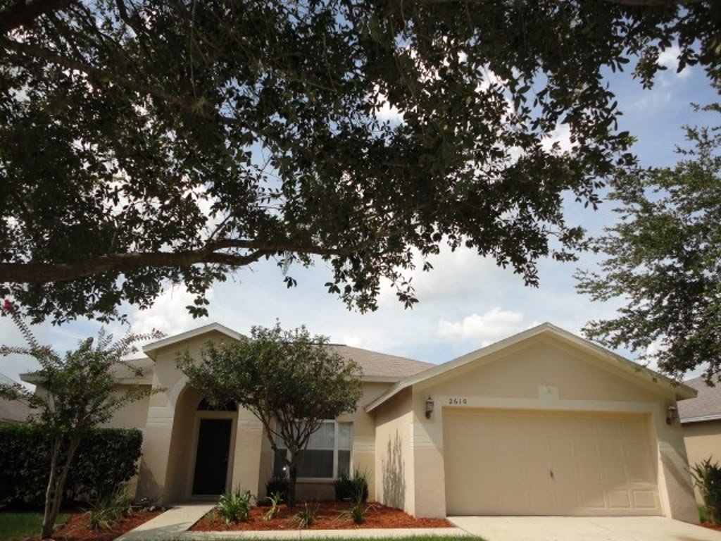 Valrico Townhome: 2610 Vinedale Avenue