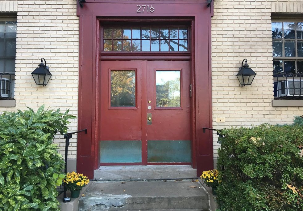 Washington Condo: 2716 Wisconsin Ave NW