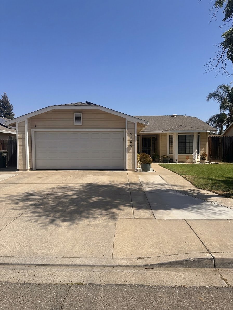 Modesto House: 4104 Madeline Way