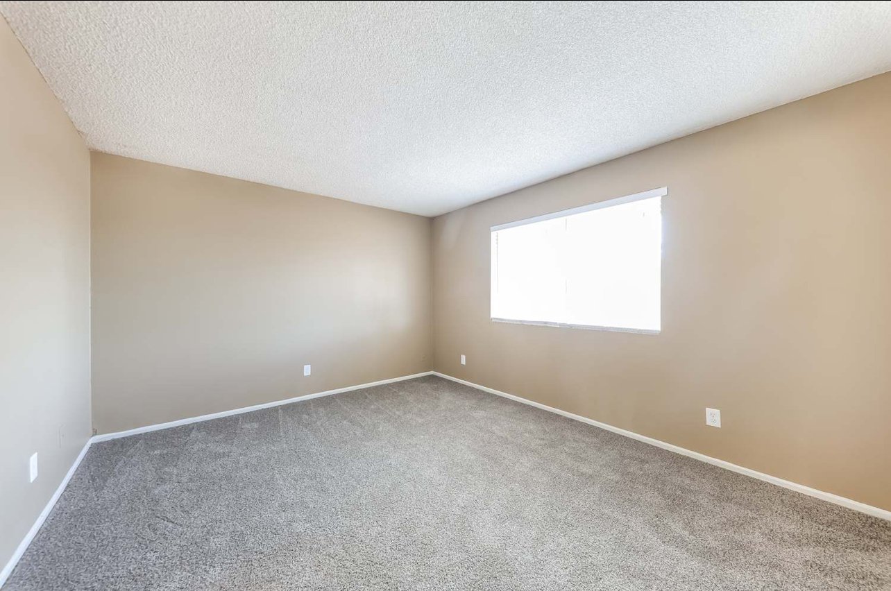 Phoenix Condo: 3828 W Lane Ave