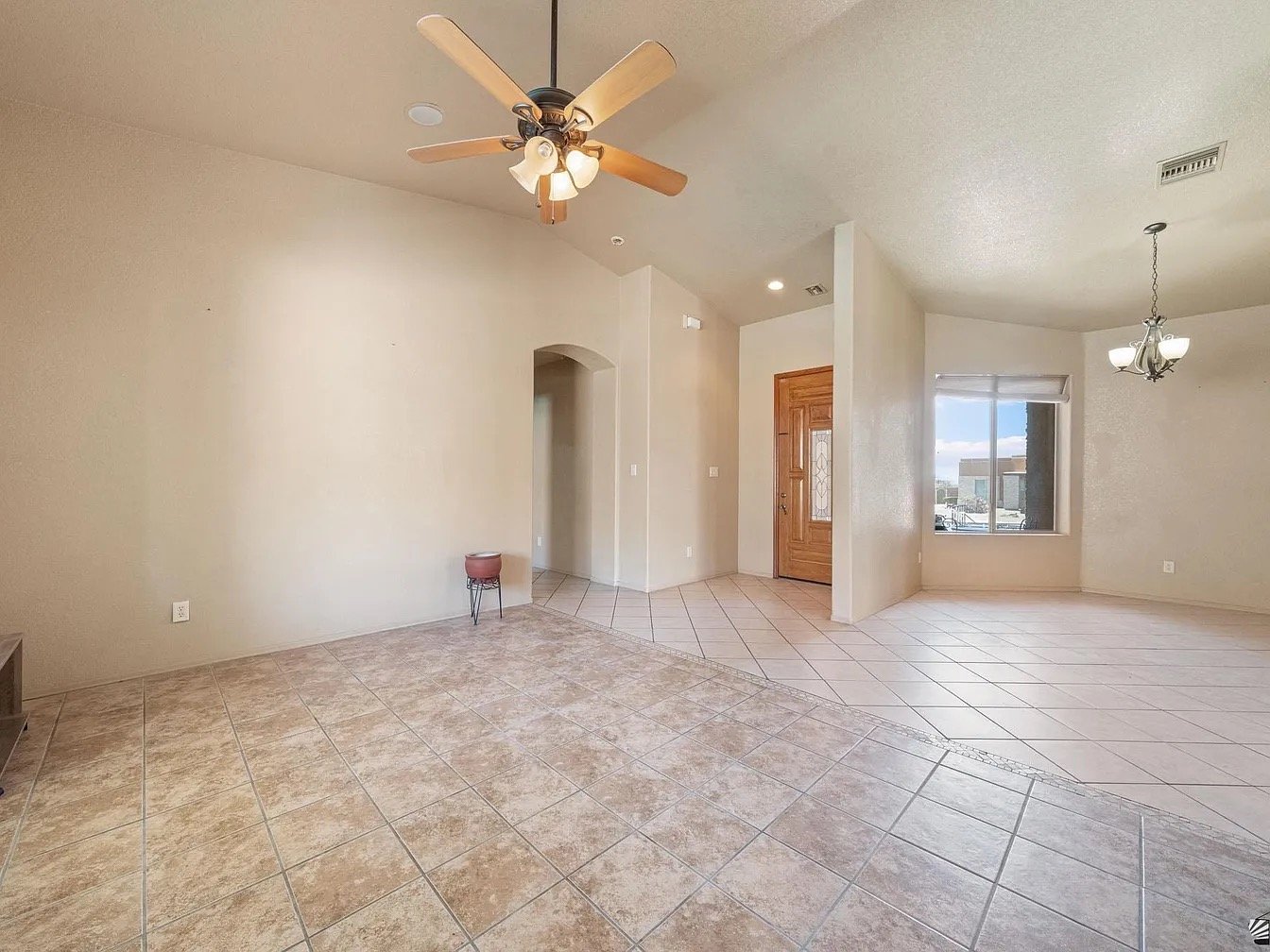 Yuma House: 2525 S View Pkwy