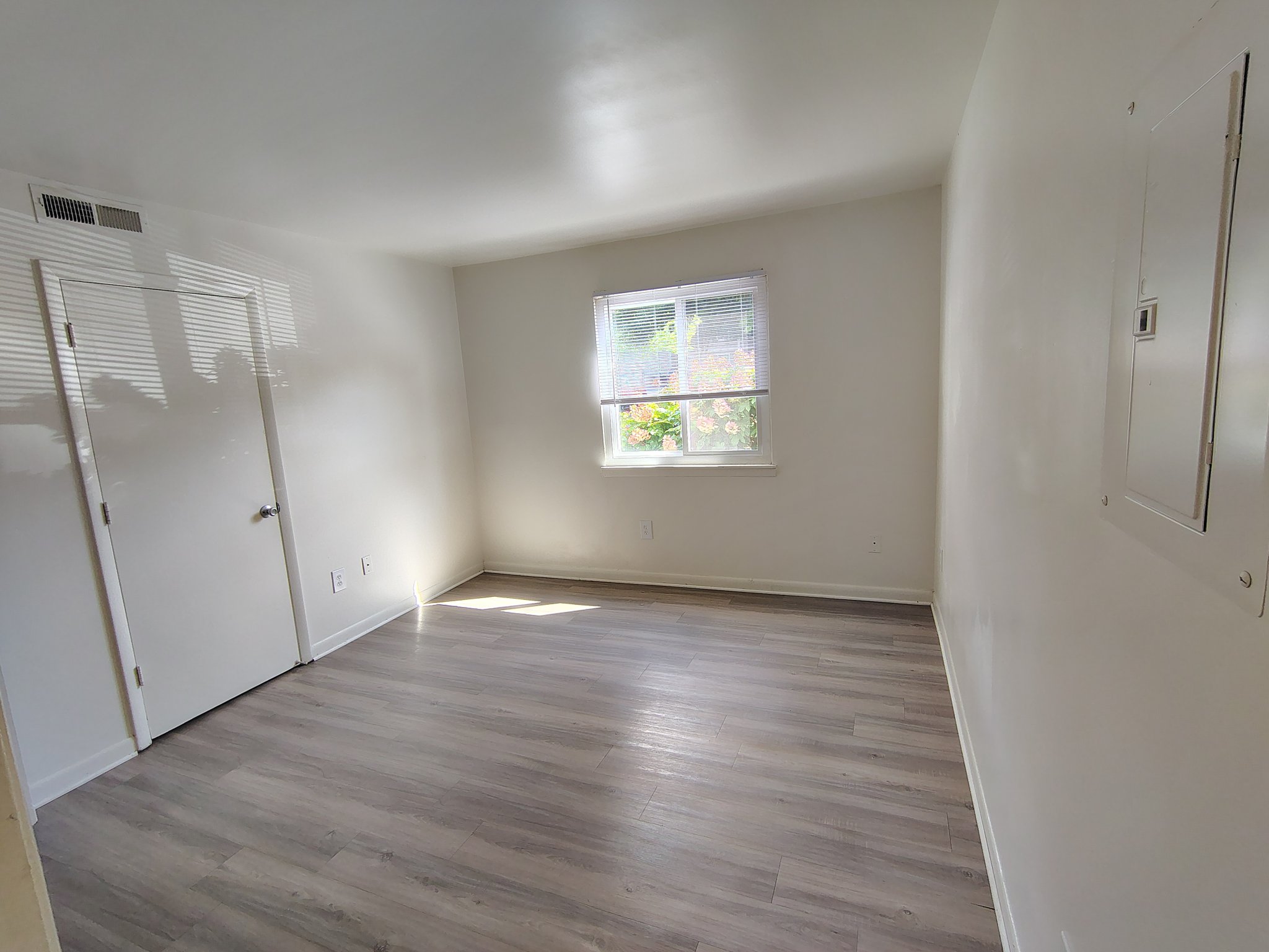 Lynchburg Apartment: 600 Reusens Road