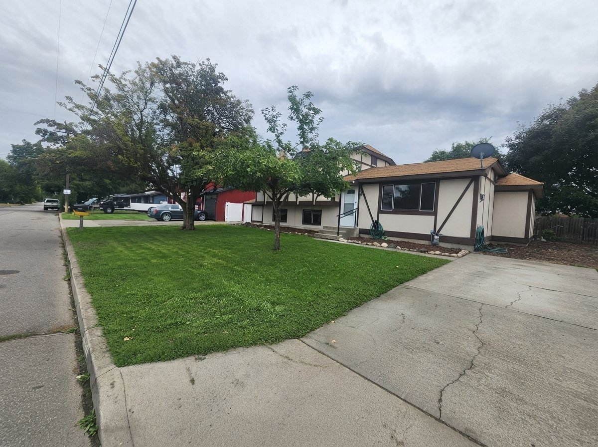Spokane House: 10924 E Fairview Ave