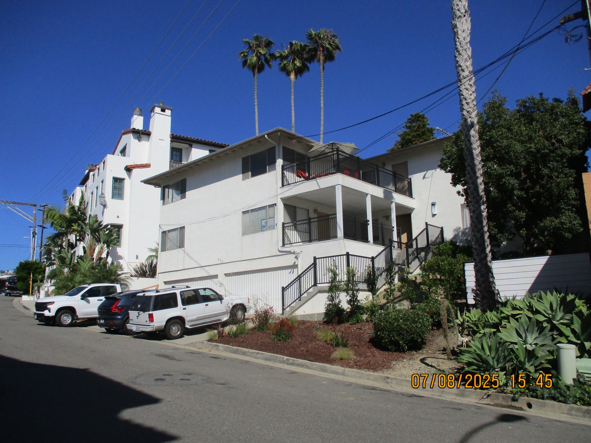 San Clemente Multiplex: 407 Arenoso Lane