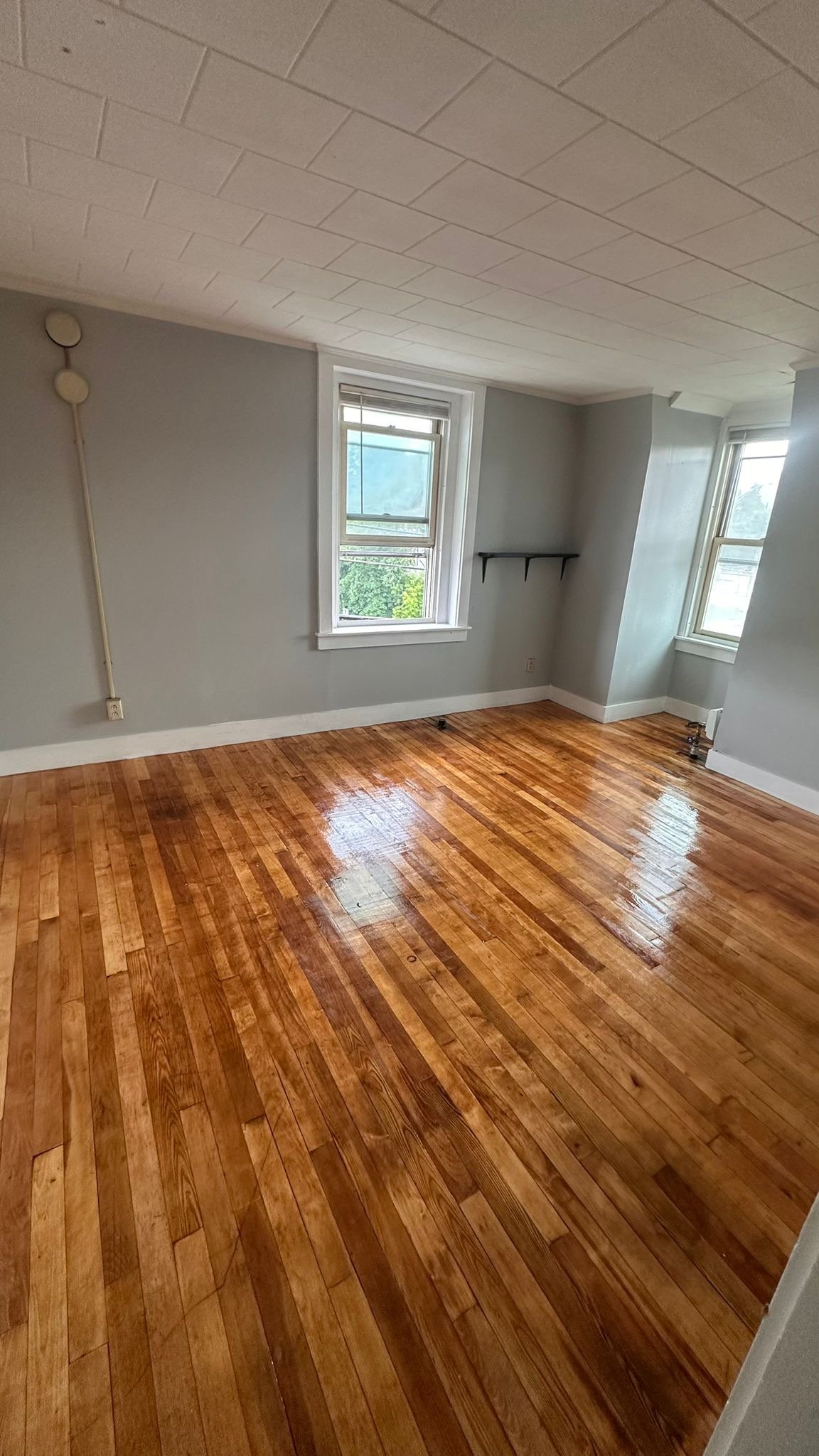 Claremont Apartment: 57 Broad st