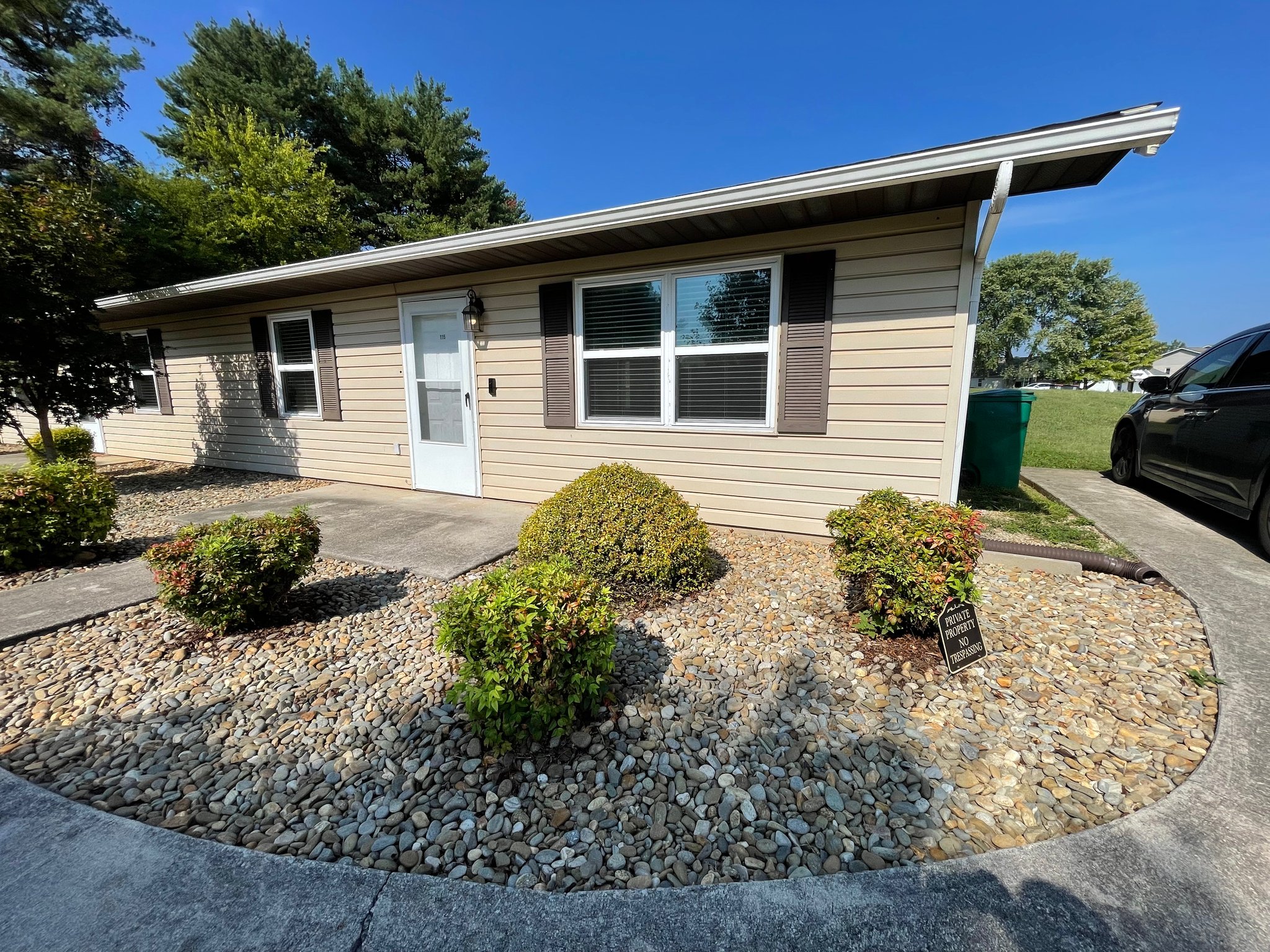 Maryville Multiplex: 115 Stonetree Dr