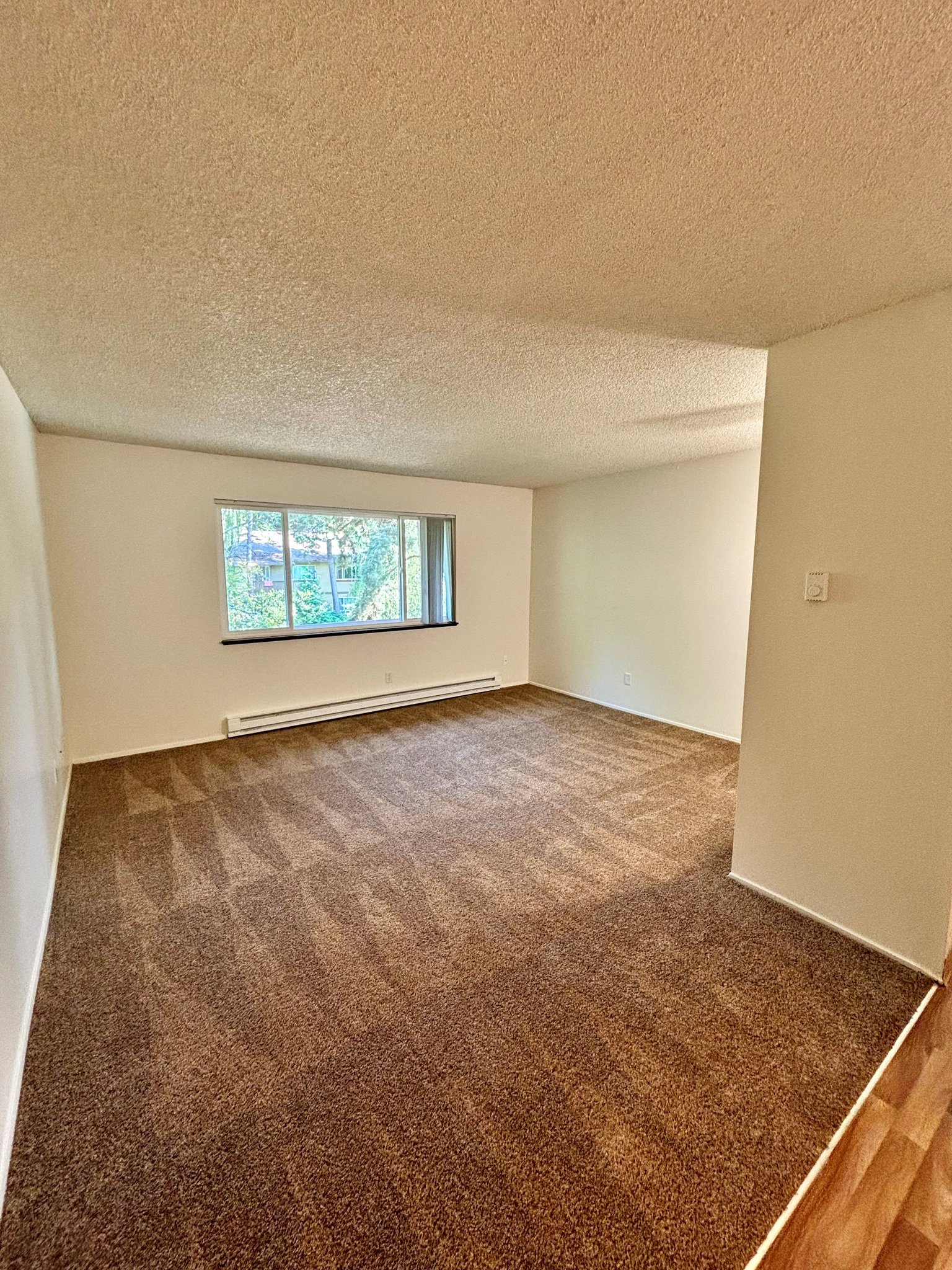 Beaverton Apartment: 3950 SW 102nd Ave