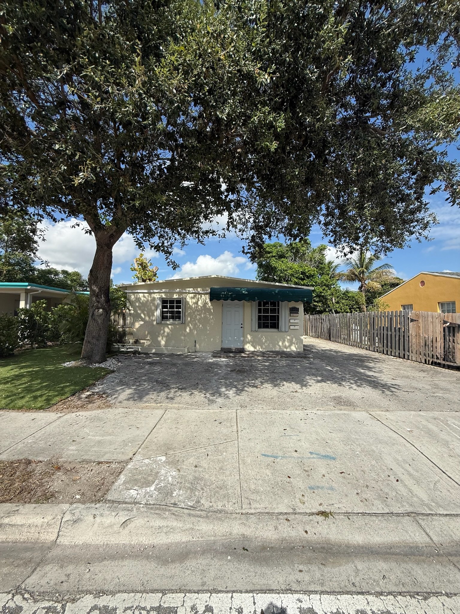 Fort Lauderdale Multiplex: 1421 N Andrews Ave