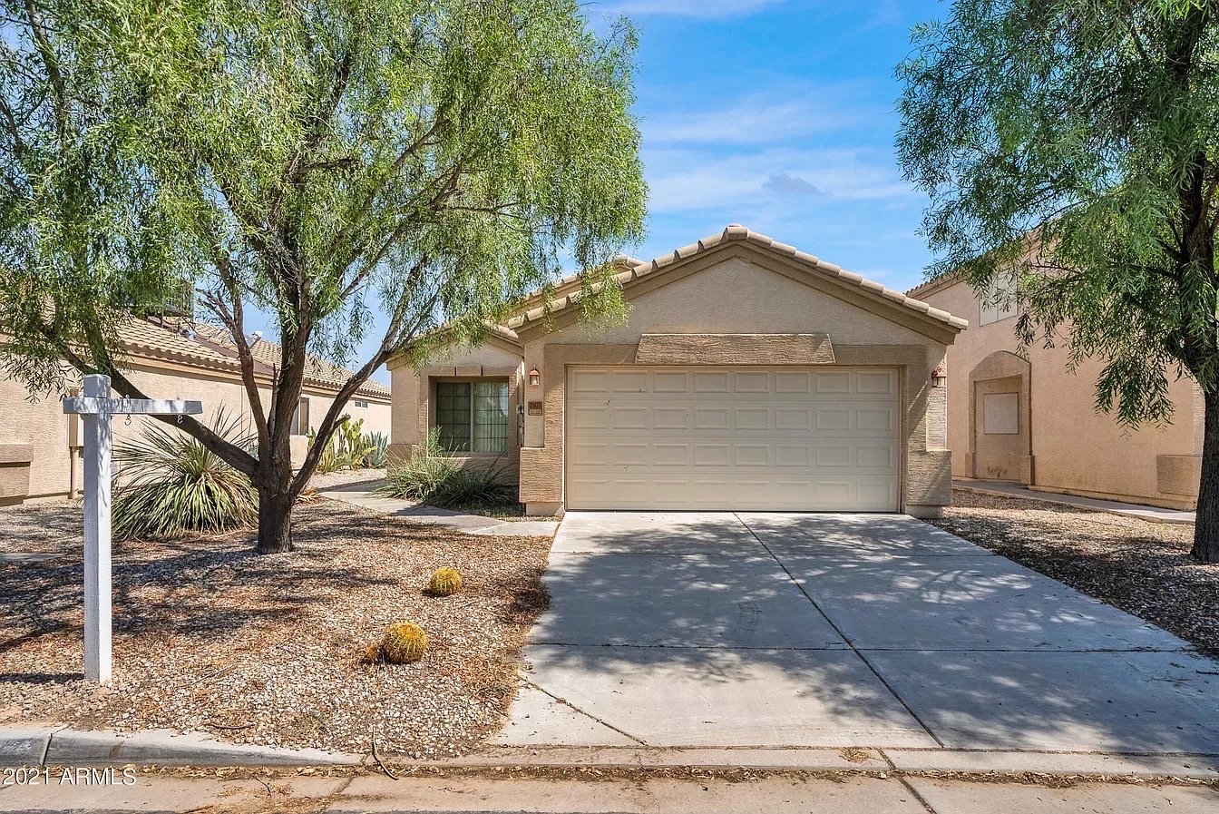 Florence House: 23471 N Desert Dr