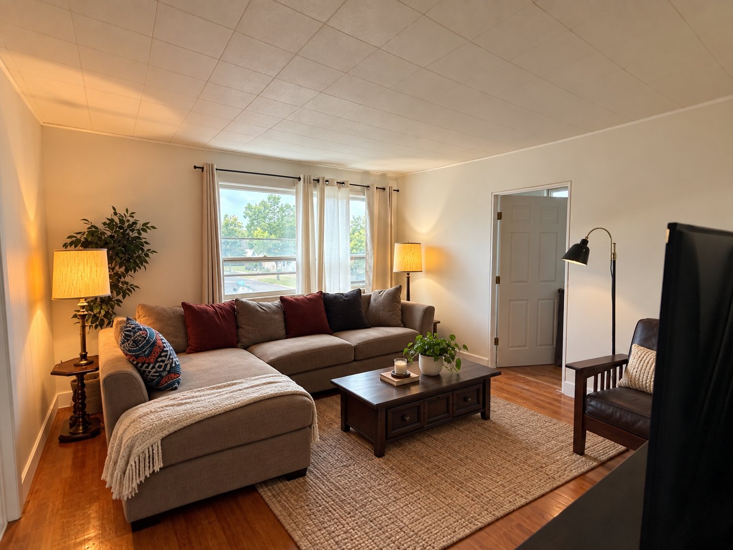 Keewatin Apartment: 318 N 1st St