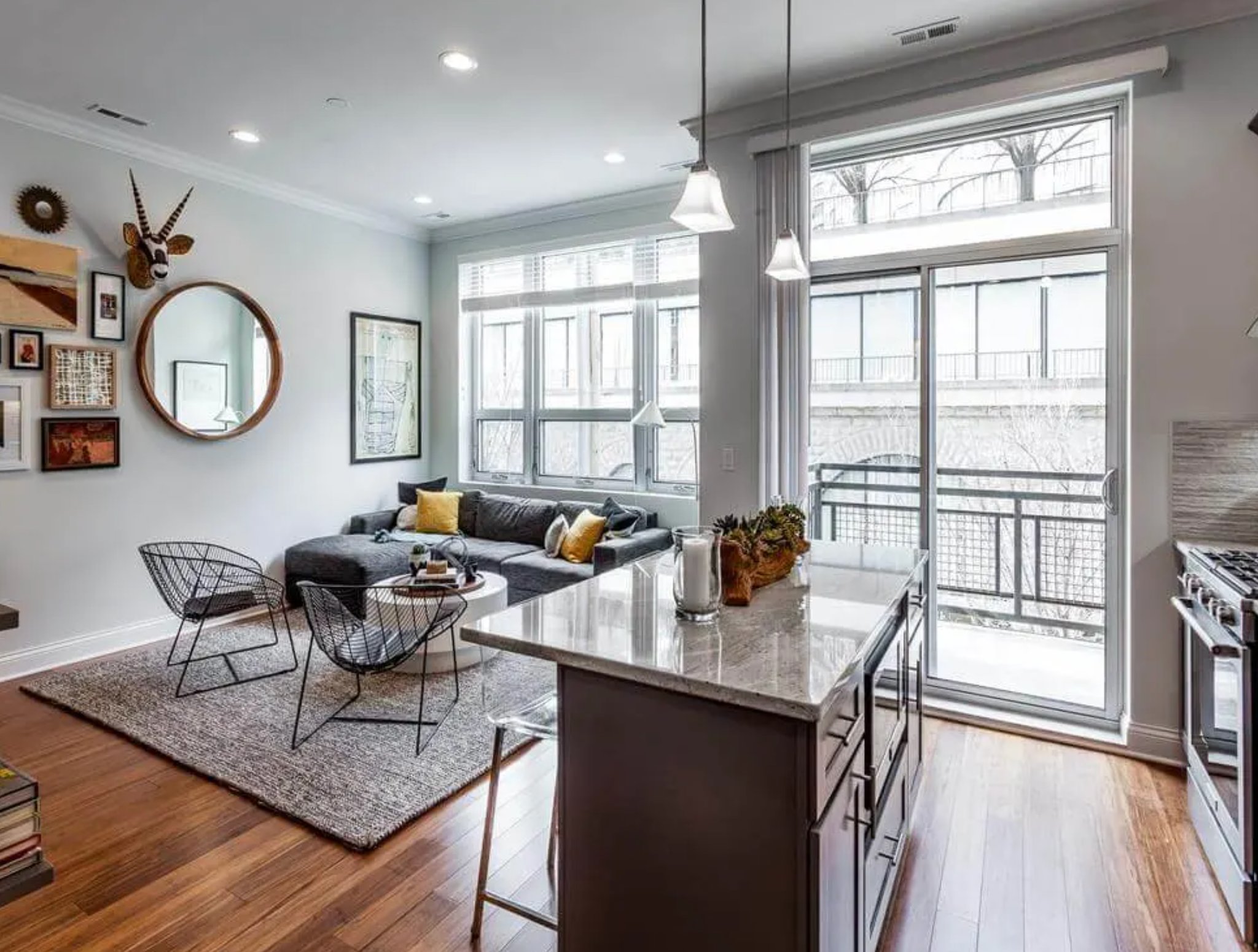 Chicago Condo: 831 S Wells St