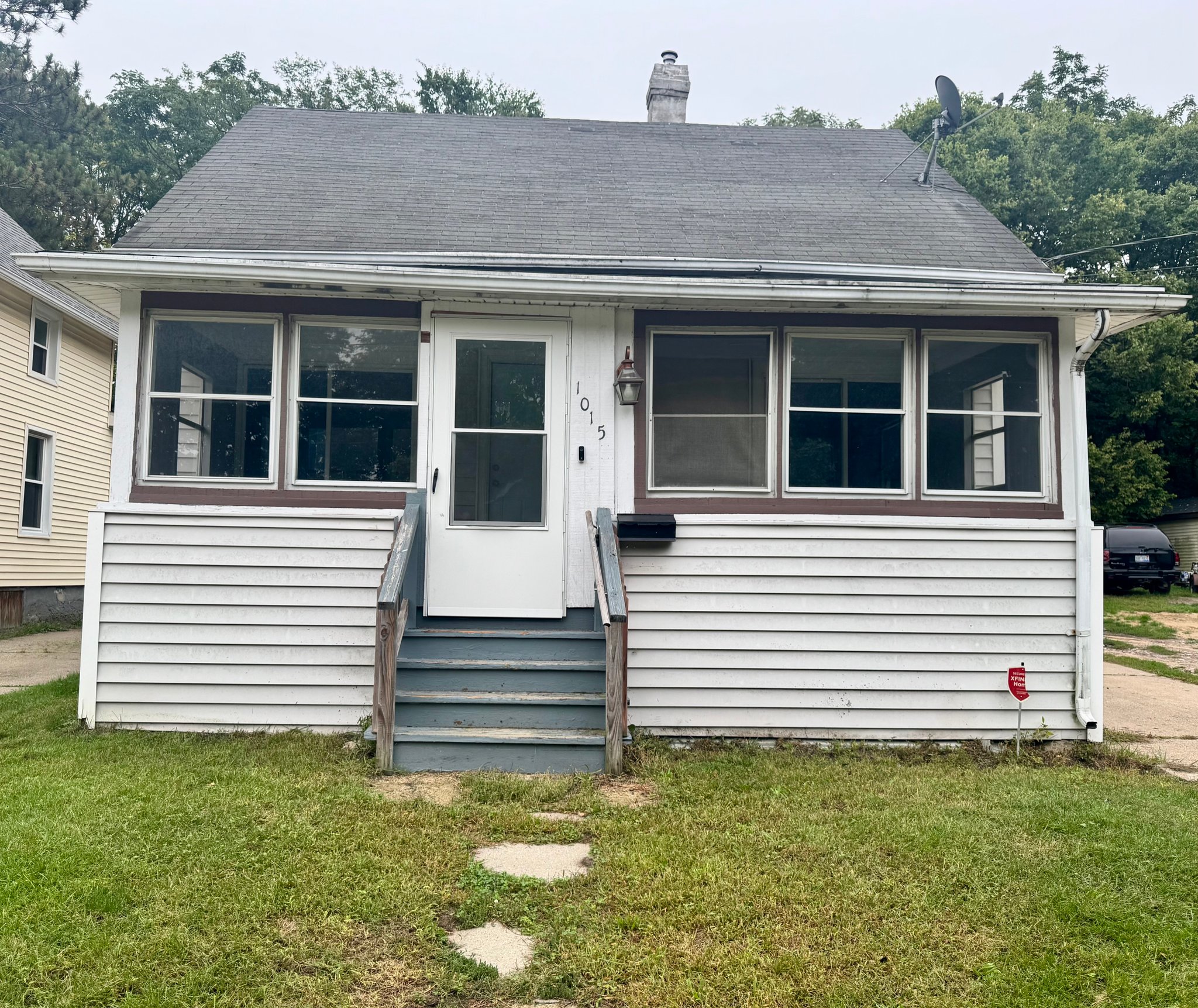 Lansing House: 1015 McCullough St