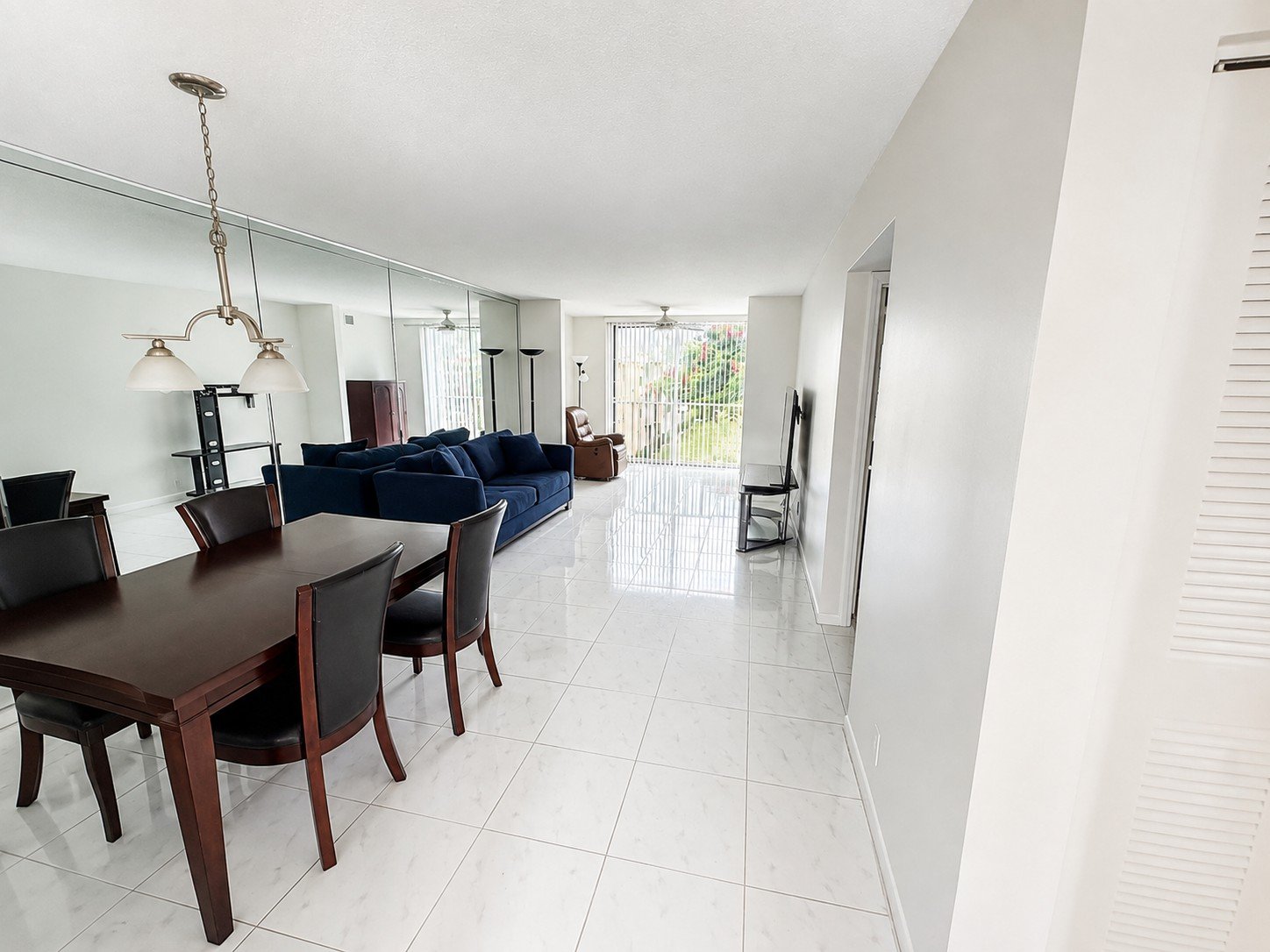Delray Beach Condo: 14307 Bedford Dr