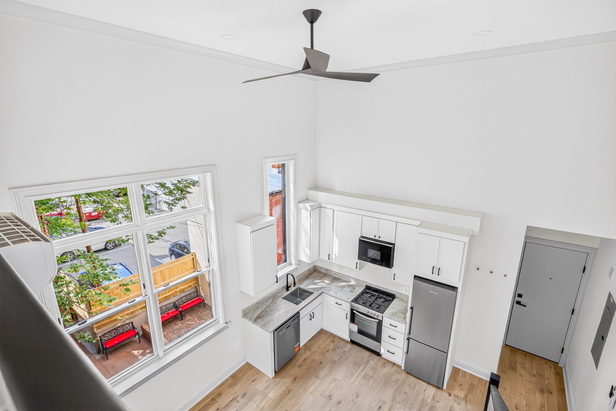 Washington Apartment: 311 East Capitol St. SE