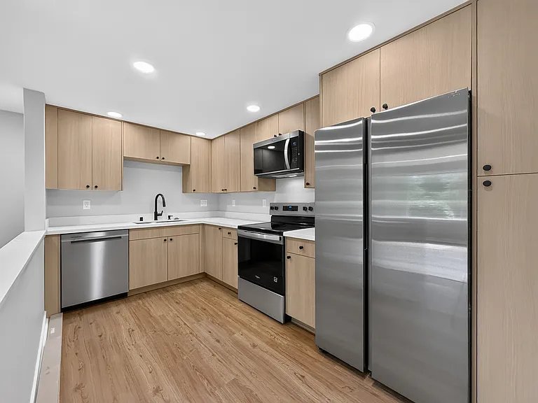 Seattle House: 7924 13th Ave SW