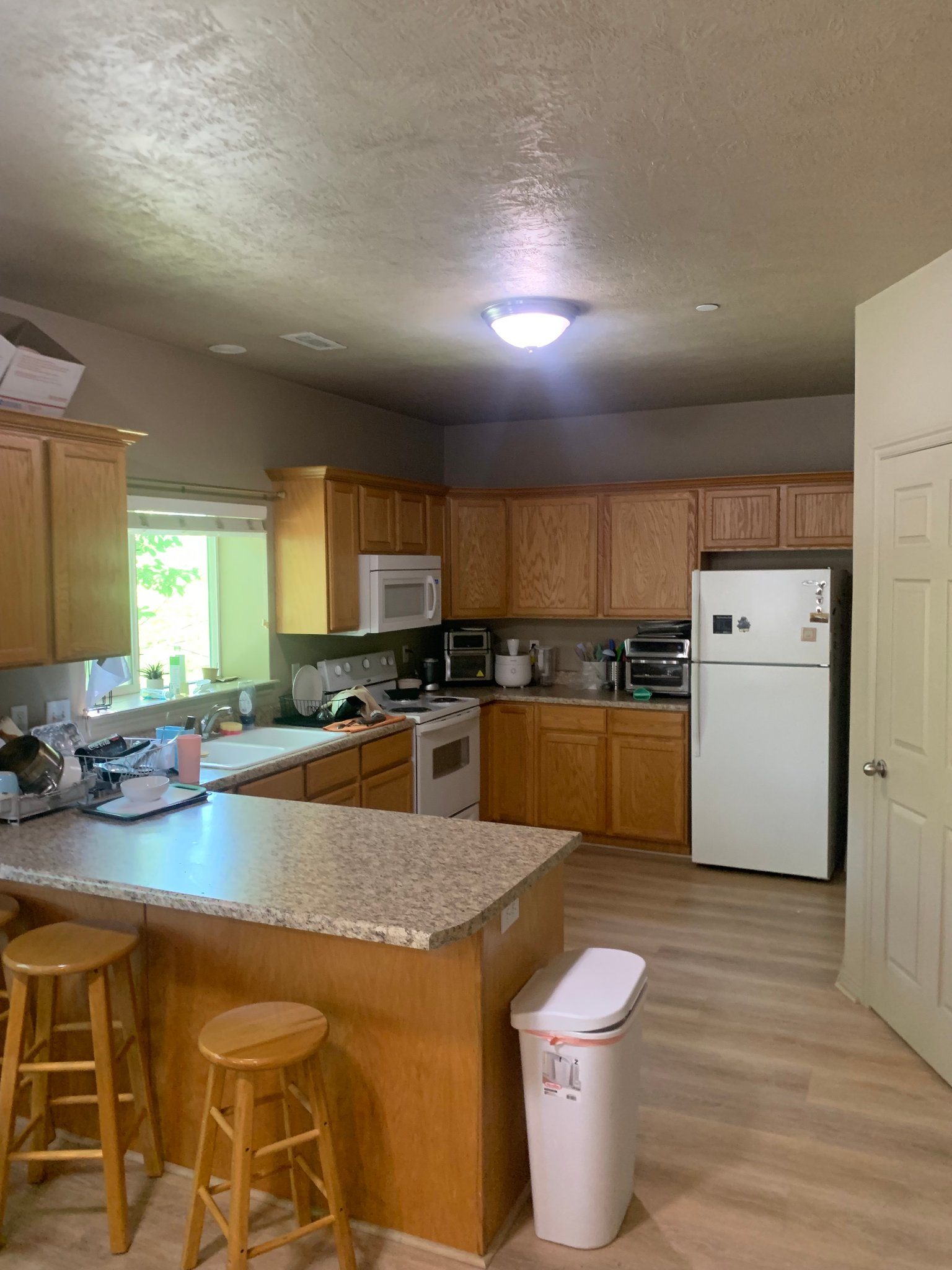 Provo Single Room: 1931 N Canyon Rd