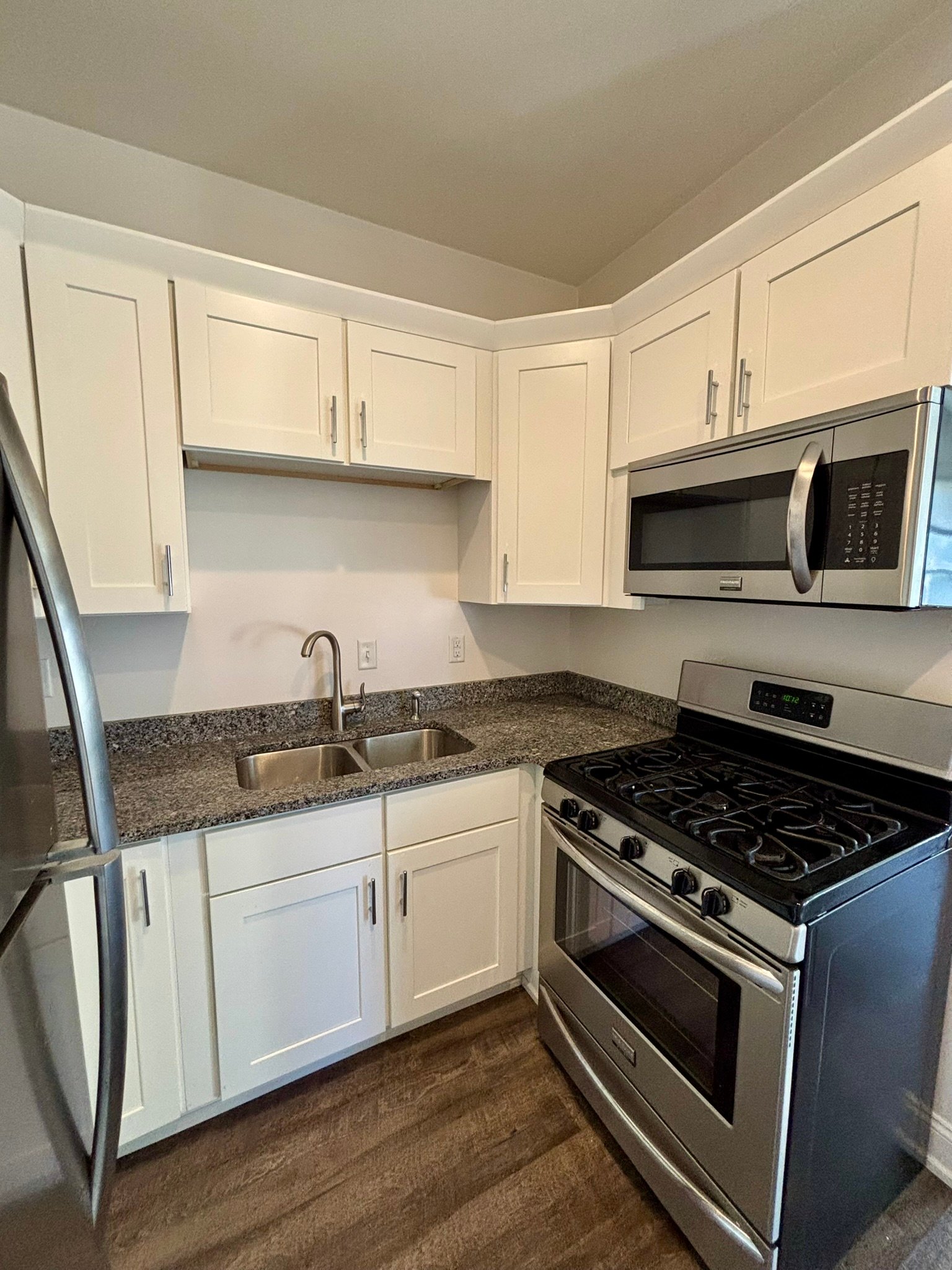 Depew Apartment: 476 Terrace Blvd
