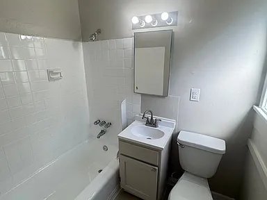 Los Angeles Apartment: 1338 Crenshaw Blvd,Unit 15