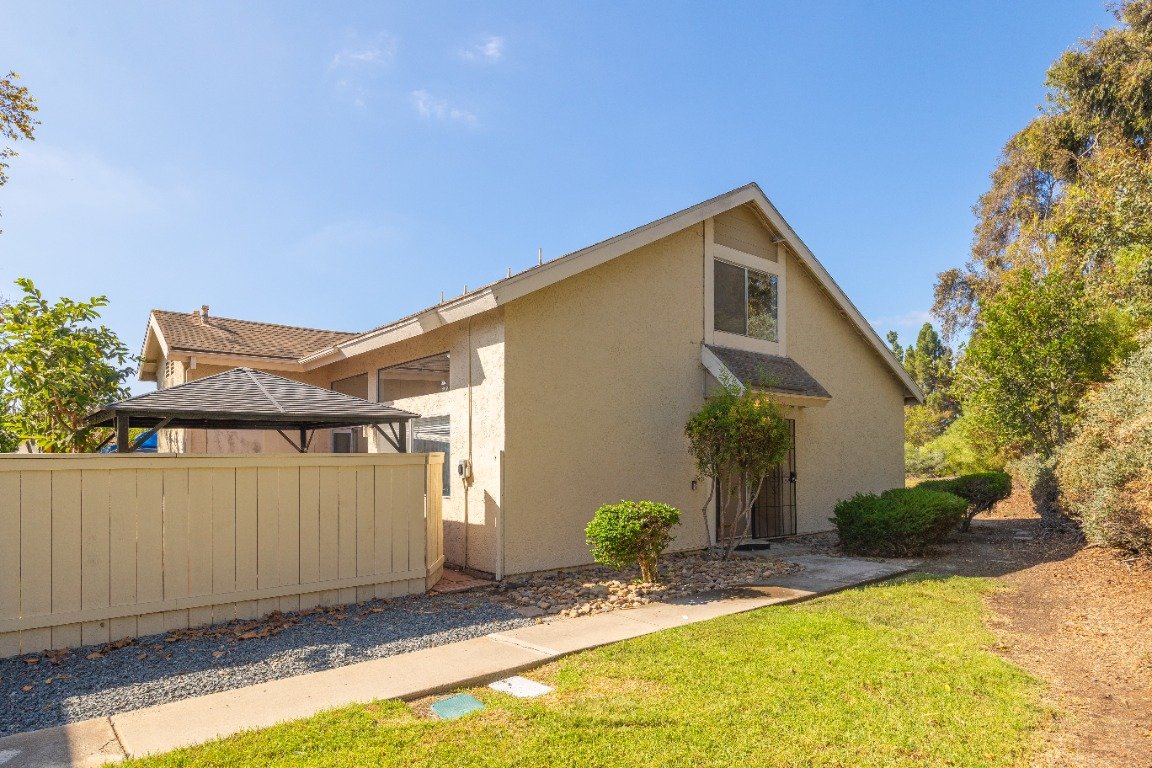 San Diego Townhome: 2873 Casey Street